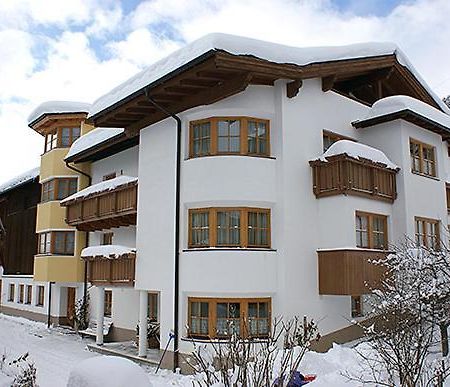 Hof Am Arlberg - Familie Walter Apartment Санкт Антон ам Арлберг Екстериор снимка