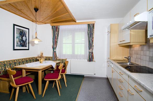 Hof Am Arlberg - Familie Walter Apartment Санкт Антон ам Арлберг Екстериор снимка
